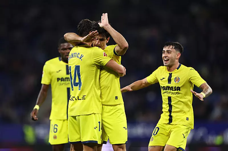 فياريال يهزم إسبانيول في الدوري الإسباني